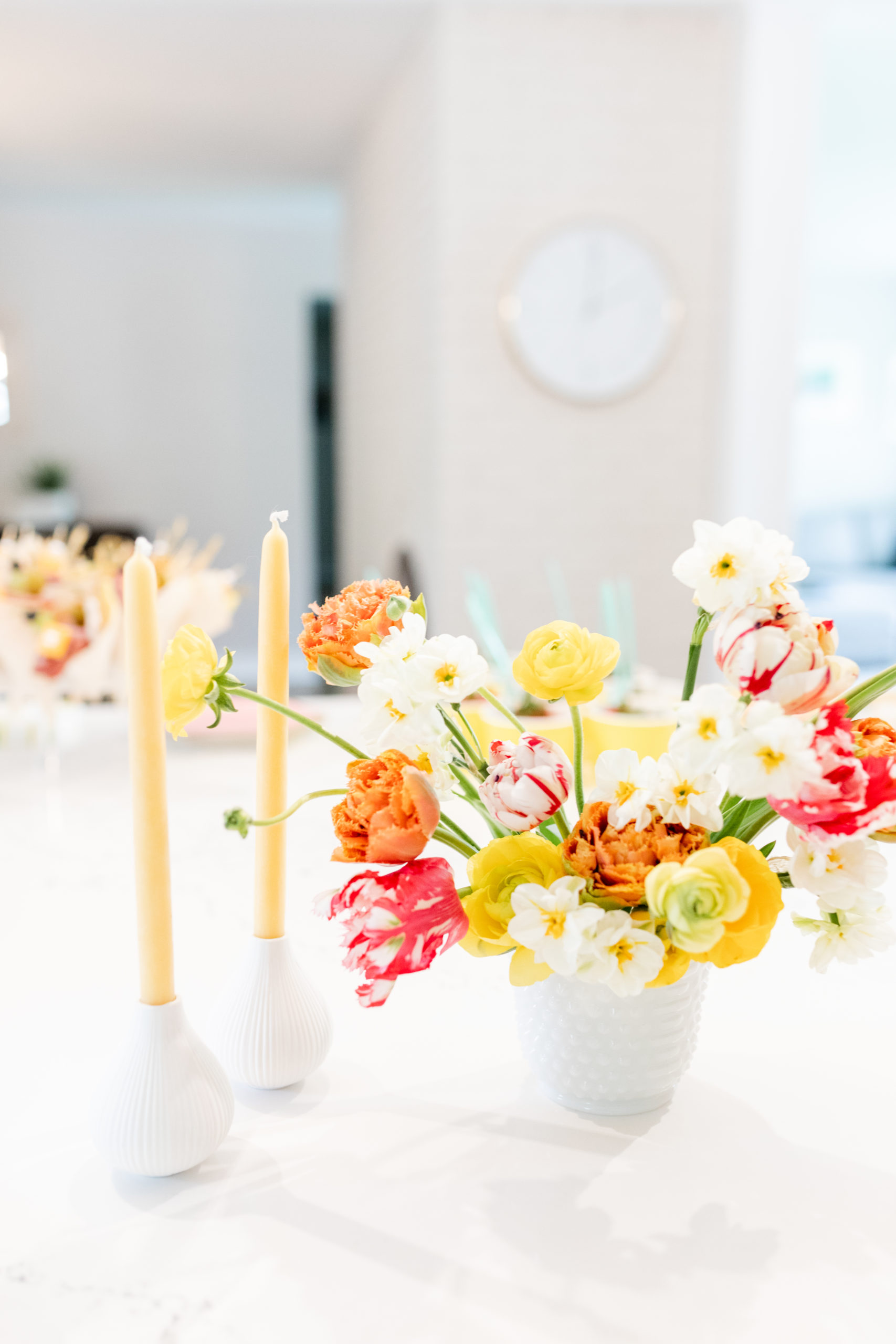 An Infusion of lots of bright colors, florals and fun elements created an elevated picnic for Elevate's Spring & Citrus Team Party. 