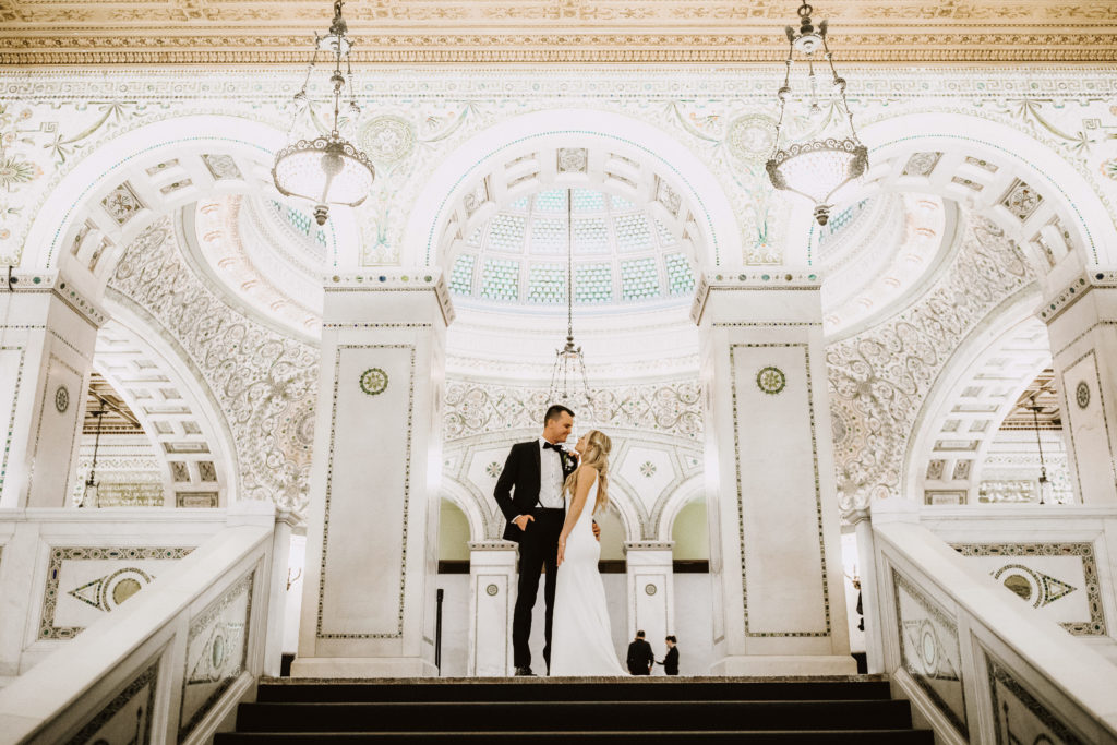 Erin & Andrew's Sophisticated Wedding at the Chicago History Museum