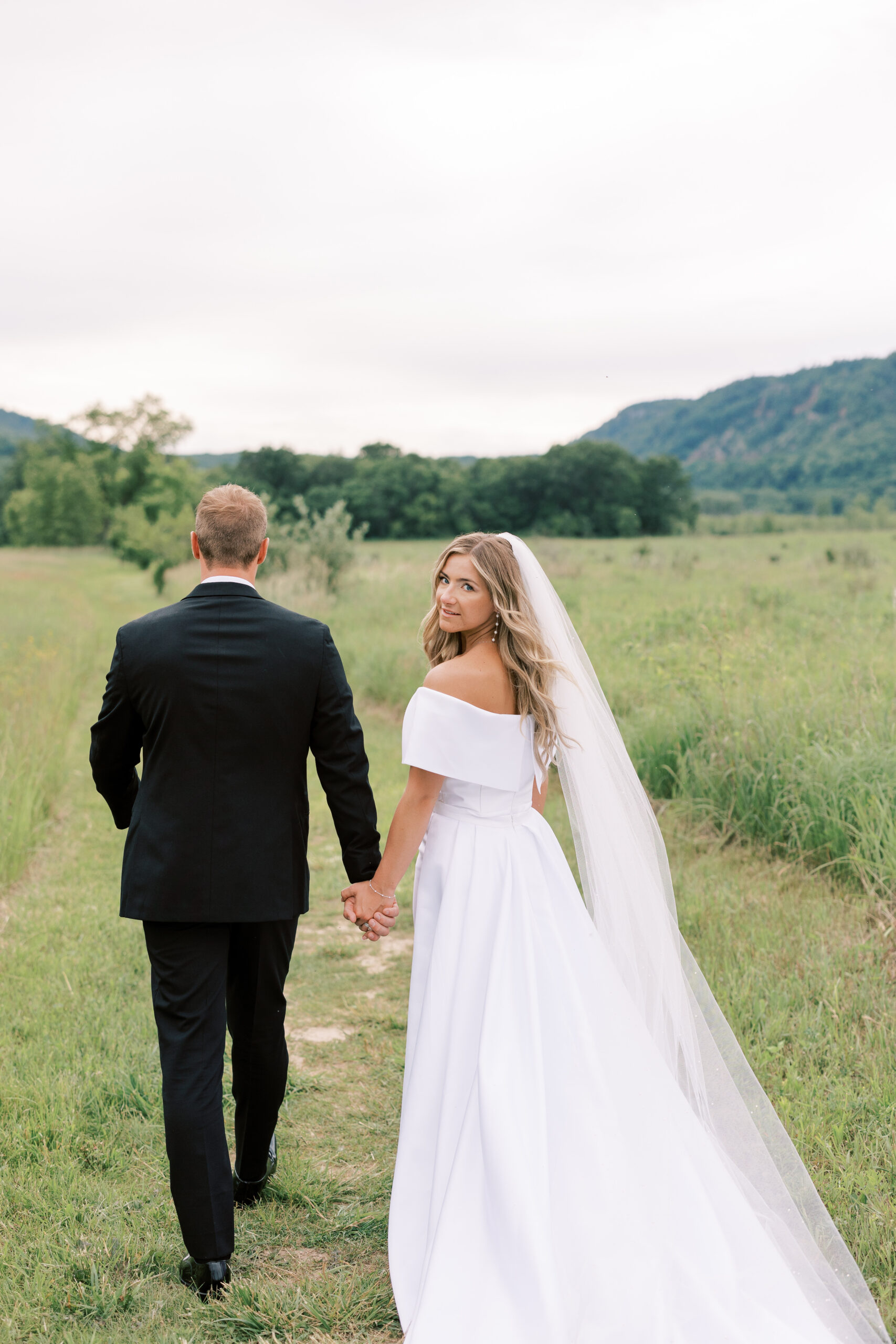 A Timeless Tented Affair in Wisconsin's Countryside