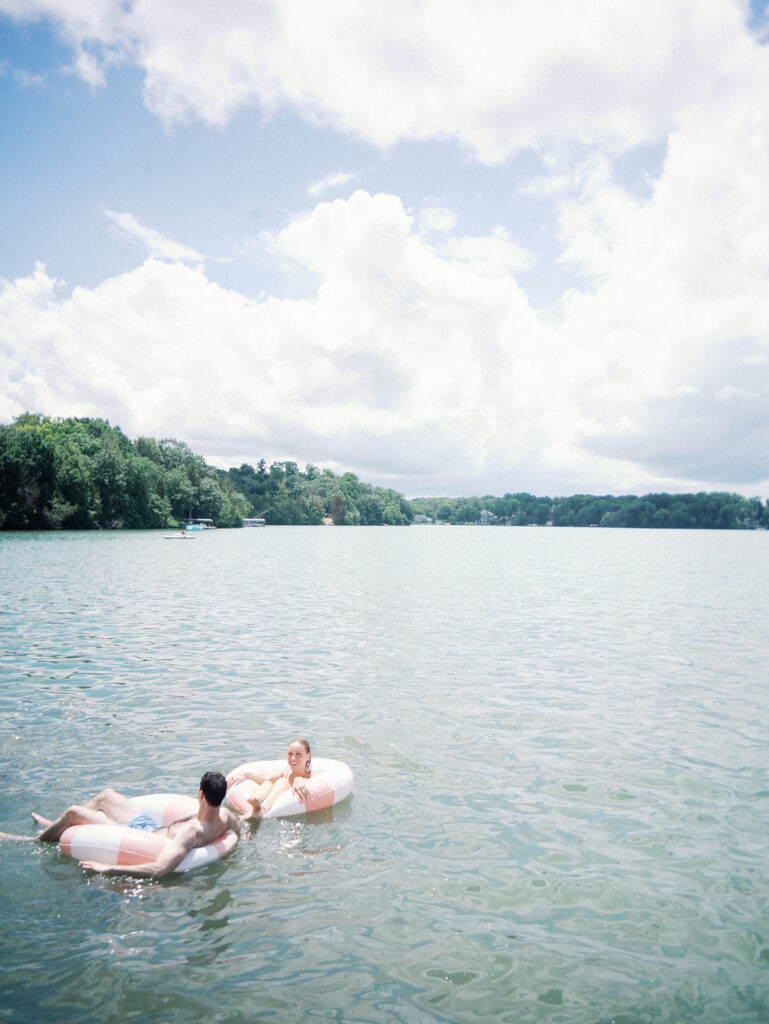 City Chic Meets Midwest Charm. A Complete Wisconsin Wedding Weekend for J&A.