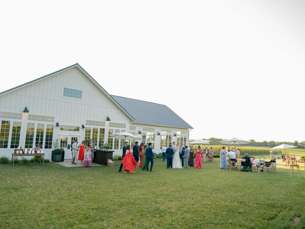 City Chic Meets Midwest Charm. A Complete Wisconsin Wedding Weekend for J&A.