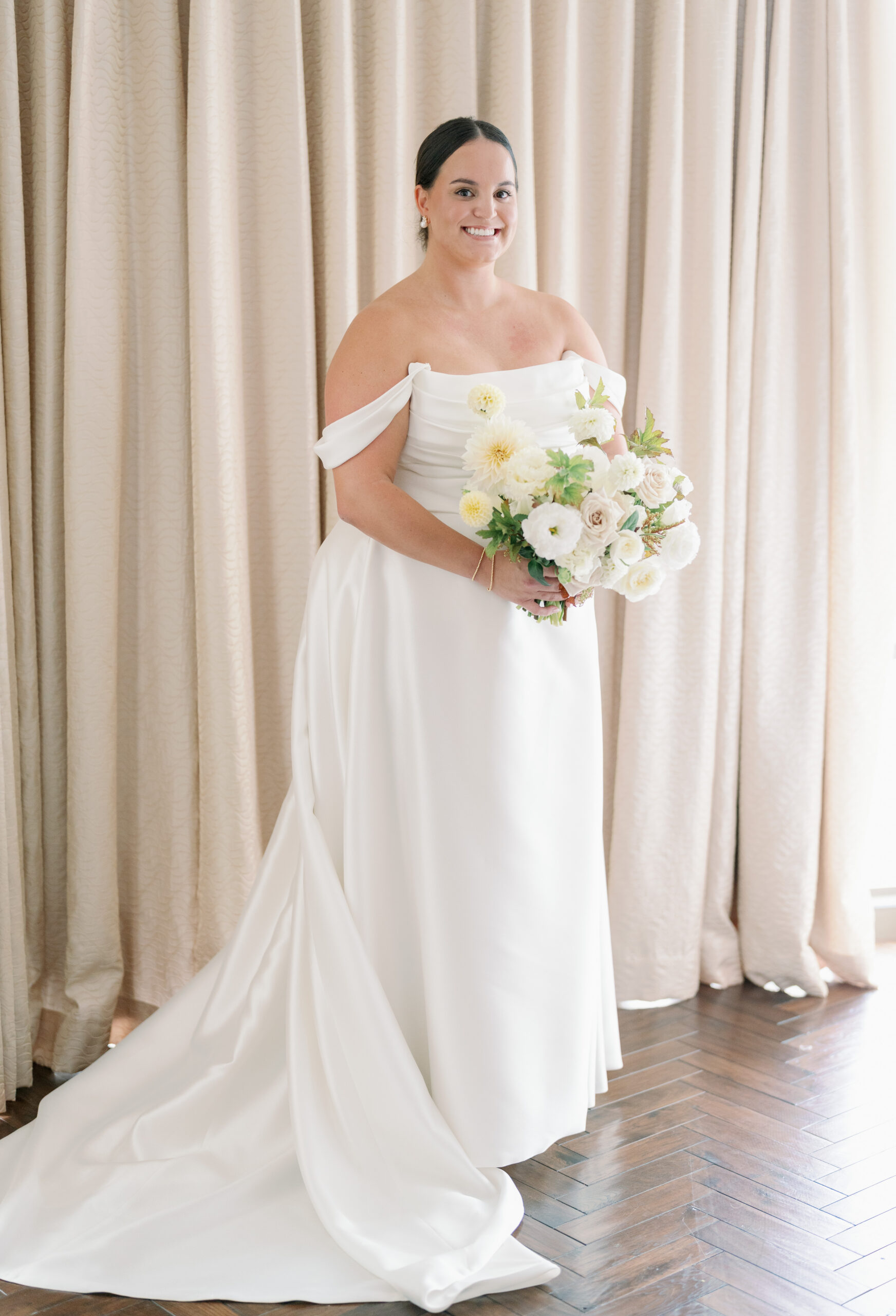 A Flower-Filled Fall Wedding at The Edgewater