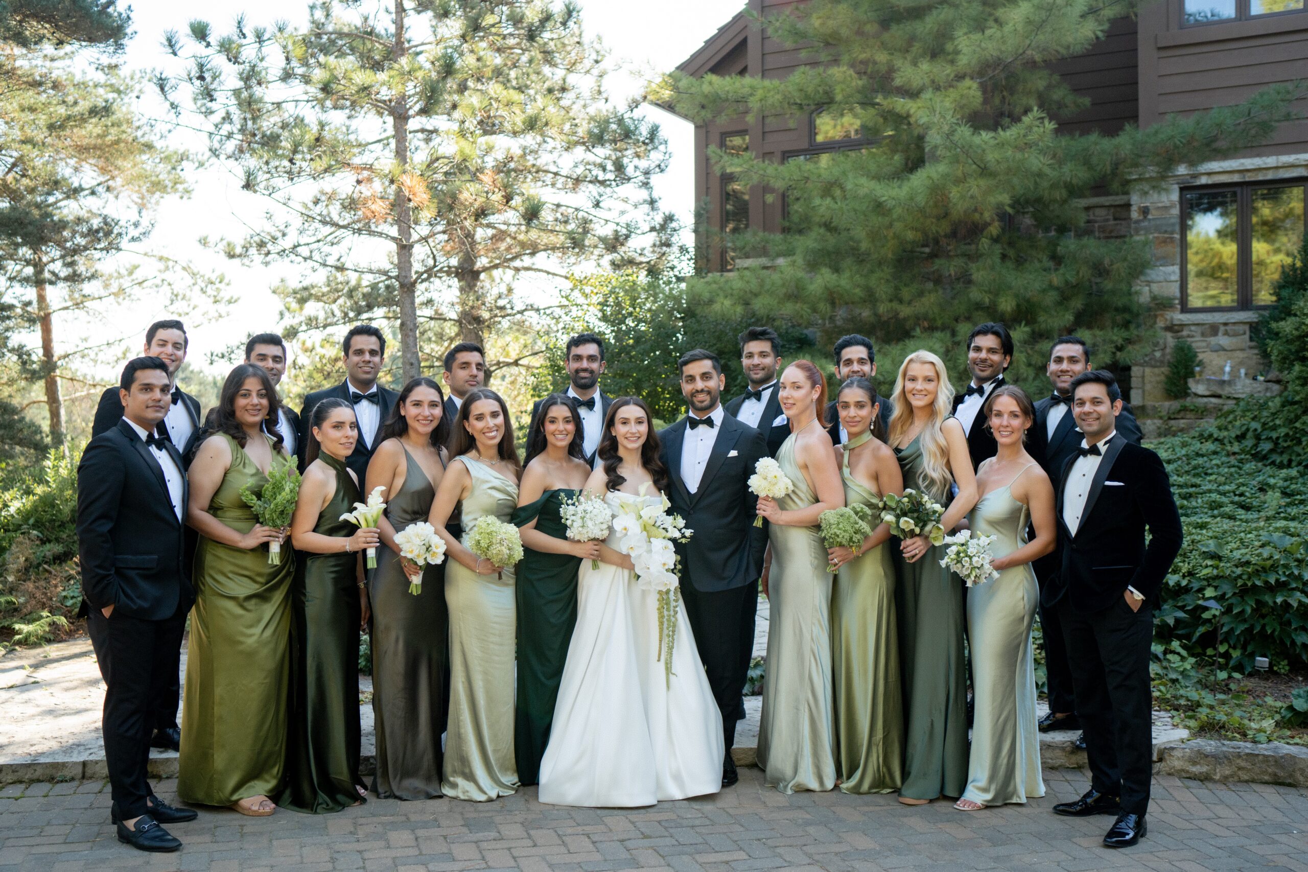 A Late-Summer Sailcloth Celebration at a Private Estate in Illinois